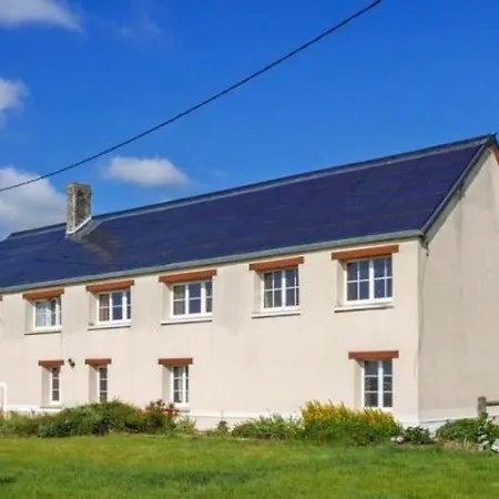 Grand Gite A La Campagne Couvains  Exterior photo
